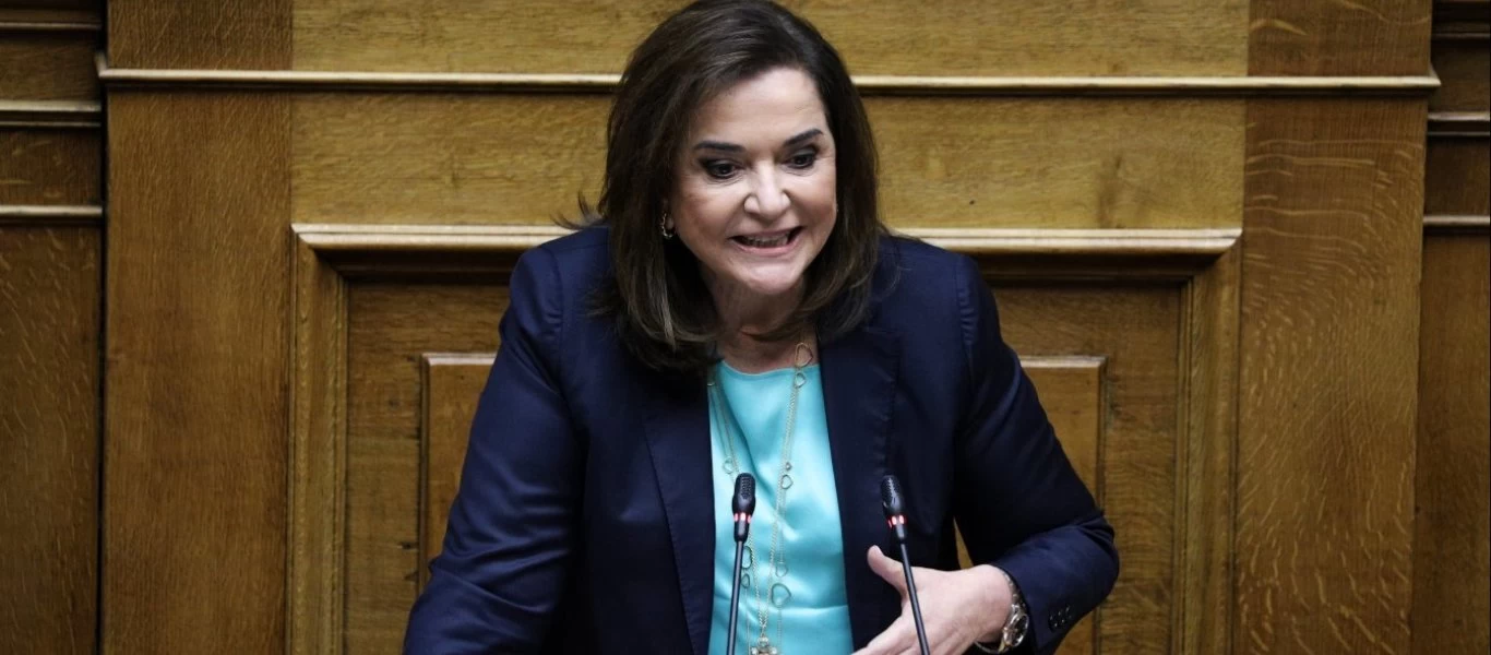 Ντόρα Μπακογιάννη: «Η επίθεση είναι χυδαία και άνανδρη» (φώτο)